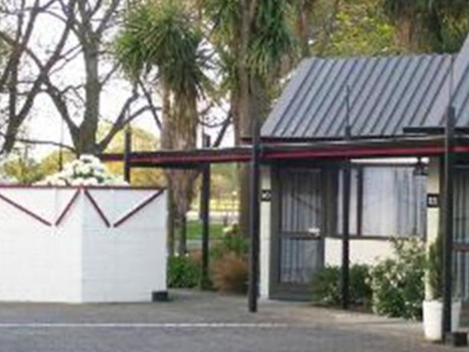 כרייסטצ'רץ' Gothic Heights Motel מראה חיצוני תמונה