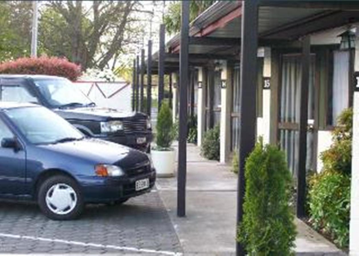כרייסטצ'רץ' Gothic Heights Motel חדר תמונה